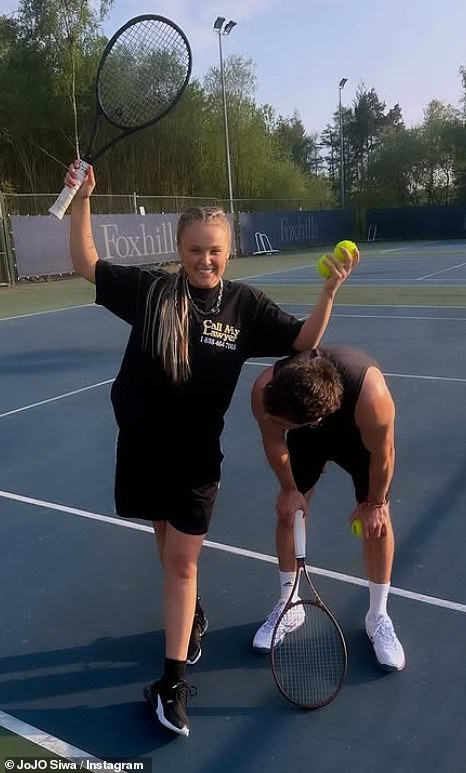 They also enjoyed one last hurrah as the pals played a game of tennis
