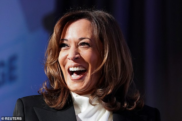 As part of her speech, she urged Democrats to find courage in the video of the San Diego zoo elephants who responded to a recent earthquake by grouping together