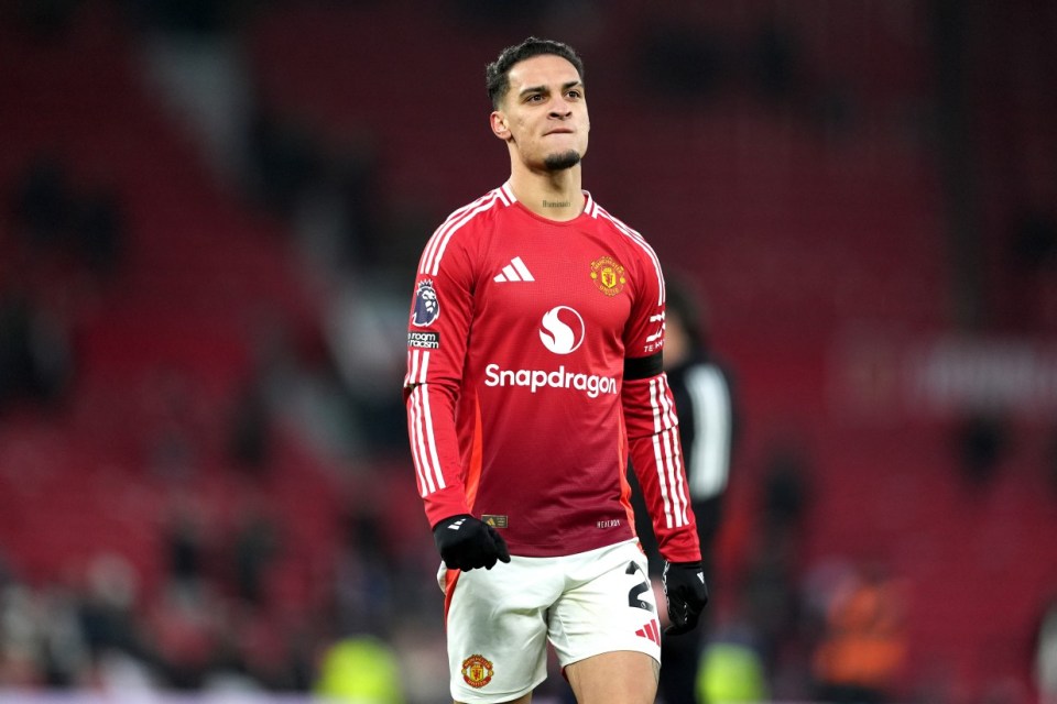 Manchester United's Antony appears frustrated after the final whistle in the Premier League match at Old Trafford, Manchester. Picture date: Sunday January 19, 2025. PA Photo. See PA story SOCCER Man Utd. Photo credit should read: Martin Rickett/PA Wire. RESTRICTIONS: EDITORIAL USE ONLY No use with unauthorised audio, video, data, fixture lists, club/league logos or "live" services. Online in-match use limited to 120 images, no video emulation. No use in betting, games or single club/league/player publications.