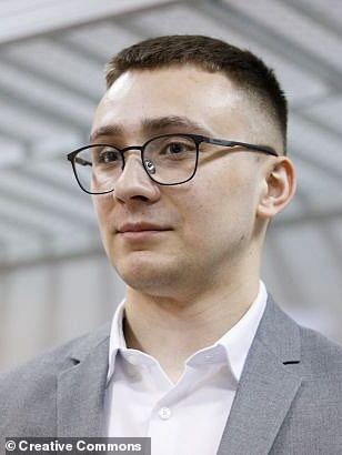 The Sternenko Community Foundation, set up in January, has raised enough to purchase over 176,000 drones