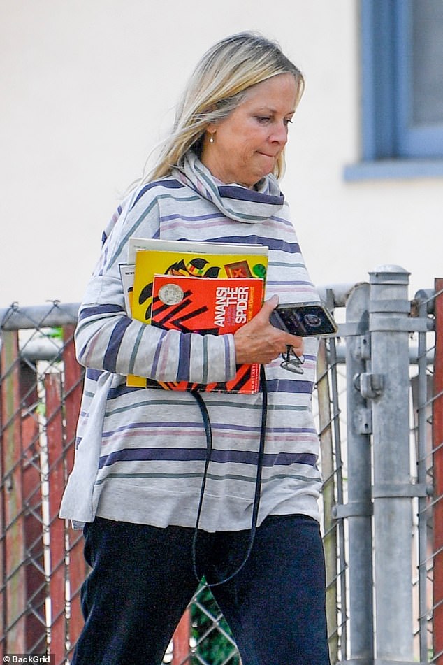Dressed casually in an oversized striped top and relaxed leggings, the actress looked nothing like her scheming waitress soap character