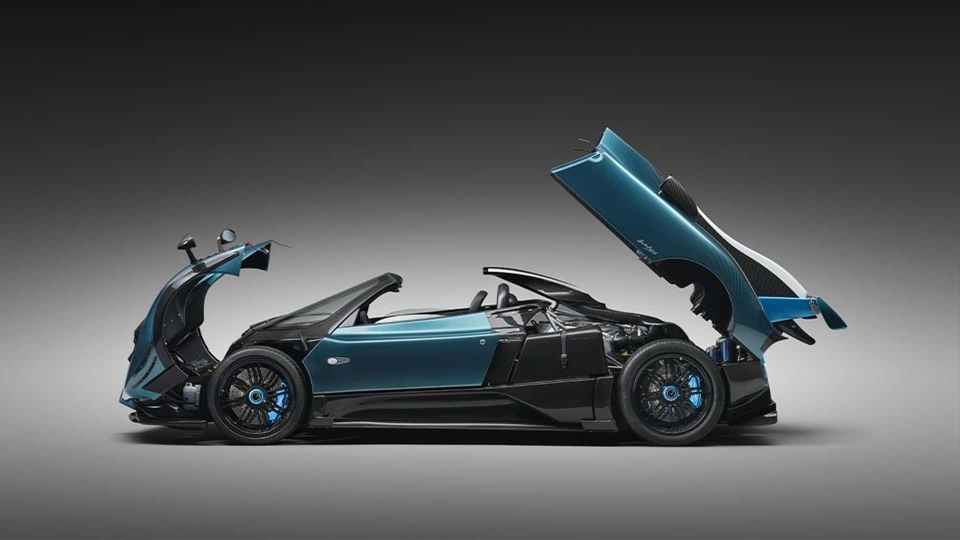 Pagani Zonda Unico with doors and hood open.