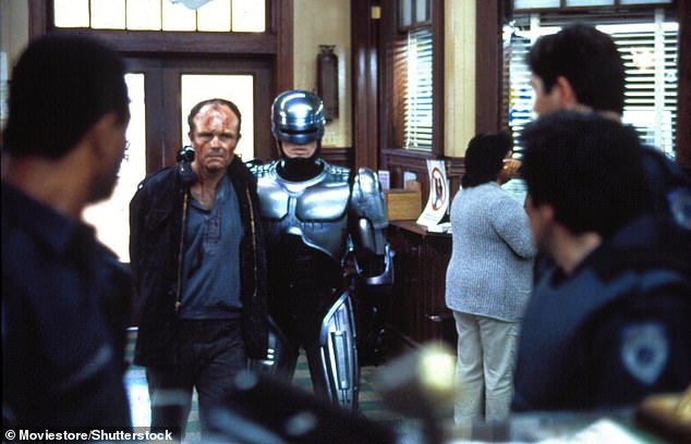 The film not only solidified Kurtwood Smith¿s iconic role as the ruthless villain Clarence Boddicker, but also pushed the boundaries of special effects and became a defining entry in the sci-fi action genre of the 80s