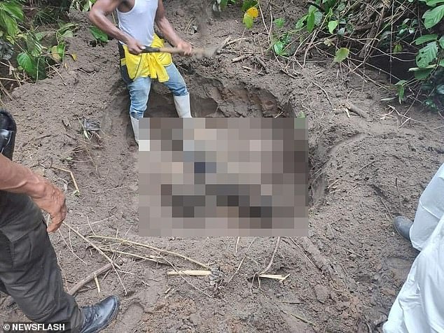 The bodies of girls found murdered on the banks of the Esmeraldas River, Ecuador