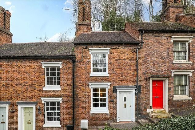A one-bedroom cottage just a short walk from Bridgnorth High Street and close to a wide range of amenities, at nockdeighton.co.uk
