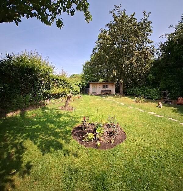 The pet-friendly cabin was designed for two guests and was a short drive to Mundesley Beach