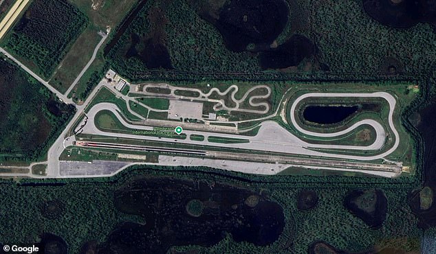 Chandon's team had rented Moroso Motorsport Park - now known as the Palm Beach International Raceway - to test the new 1983 Ralt