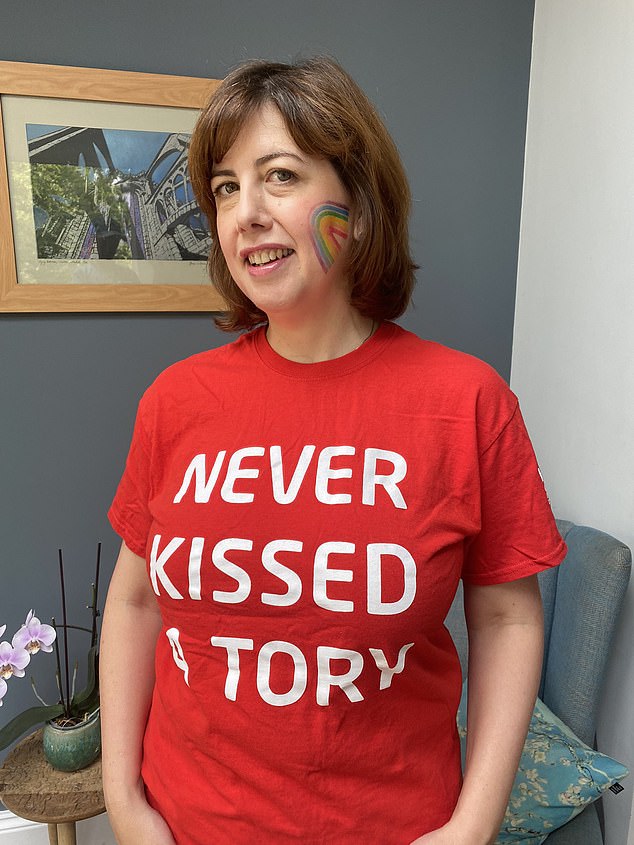 Lucy Powell claimed that she was 'challenging the political point scoring around' grooming gangs, not the issue itself