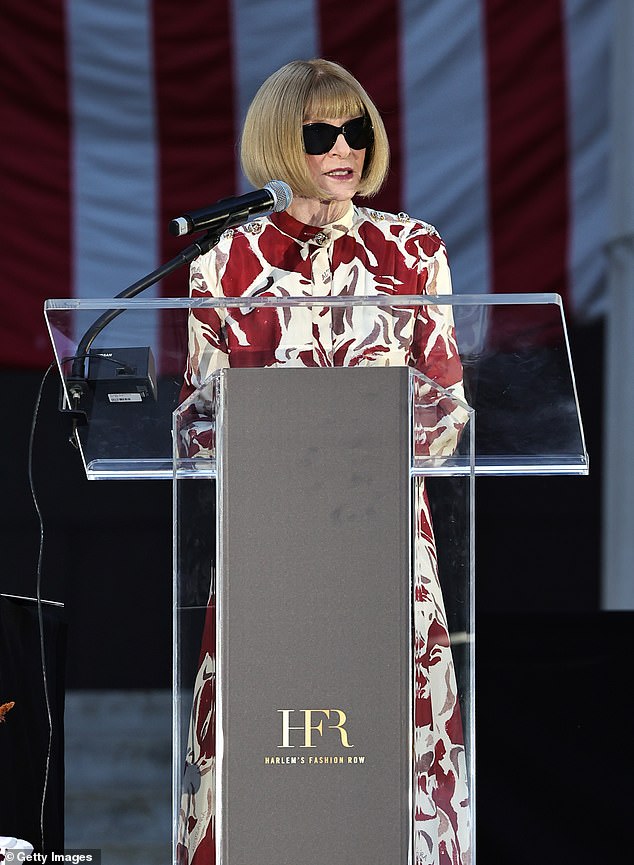 Last September, Naomi and Anna first clashed at the New York Fashion Week ceremony for Harlem's Fashion Row - where Naomi's notorious lateness caused problems