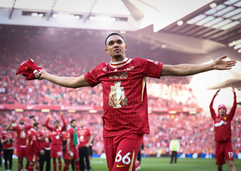 epa12059474 Trent Alexander-Arnold of Liverpool celebrates winning the Premier League title after the English Premier League soccer match between Liverpool FC and Tottenham Hotspur, in Liverpool, Britain, 27 April 2025. EPA/ADAM VAUGHAN EDITORIAL USE ONLY. No use with unauthorized audio, video, data, fixture lists, club/league logos, 'live' services or NFTs. Online in-match use limited to 120 images, no video emulation. No use in betting, games or single club/league/player publications.