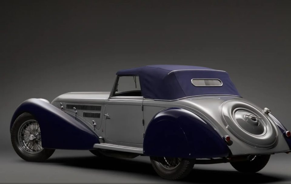 1932 Alfa Romeo 8C 2300 Lungo Cabriolet by Pinin Farina.