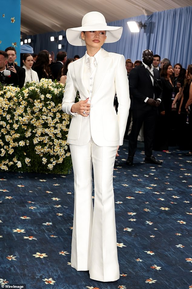 So grandiose was the iconic singer's arrival that a deferential Zendaya, 28, graciously stepped aside to let her have her moment at the top of the steps
