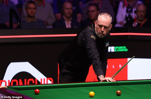 Three-time winner Williams was also vying for a history-making win which would have made him the oldest world champion at the age of 50