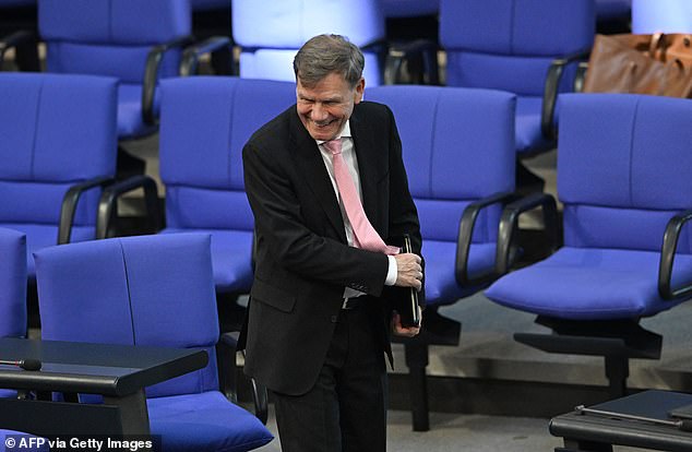 Johann Wadepuhl, the designated next foreign minister, said he was still confident that Merz would ultimately prevail