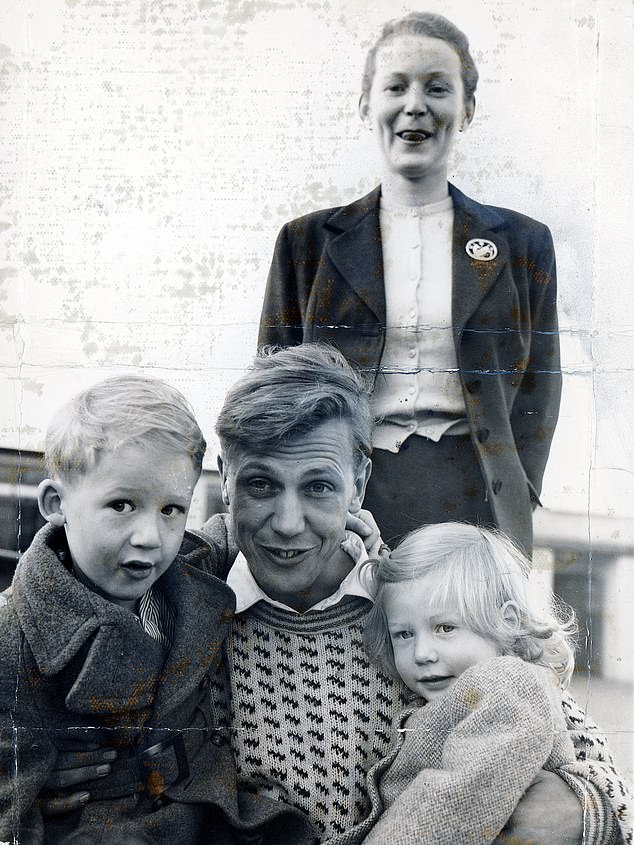 Sir David and Lady Jane had two children; Robert and Susan