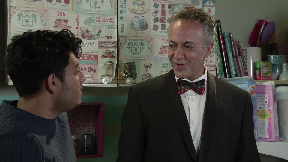 Dev Alahan and Aadi Alahan in a scene from Coronation Street.