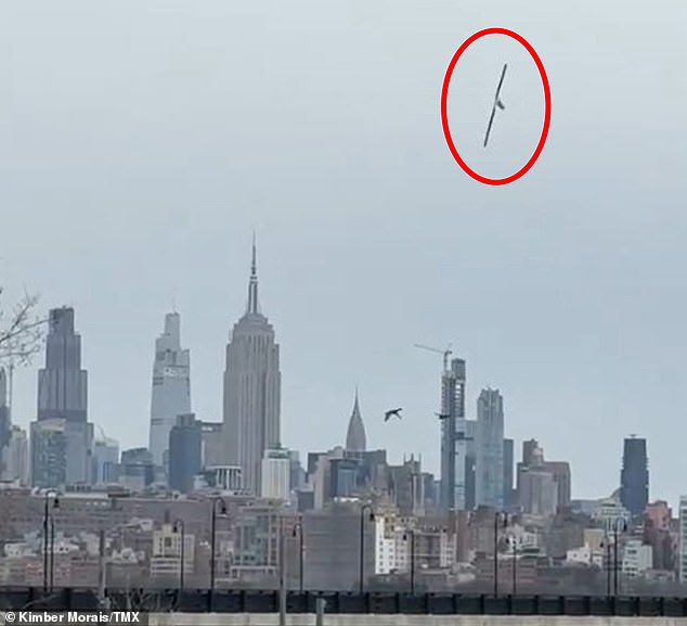 Harrowing footage captured the moment the helicopter rotor blade flew off and splashed into the Hudson River after the deadly crash