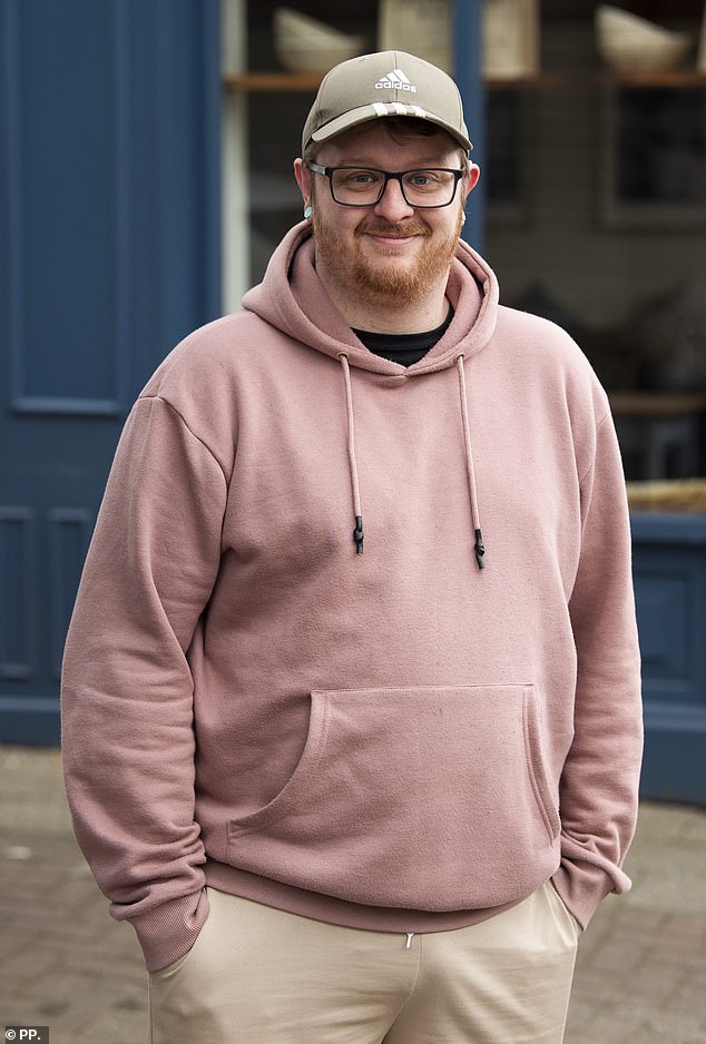Chris Bellis, 33, also from Runcorn, said he had 'no problem with asylum seekers in the hotel'