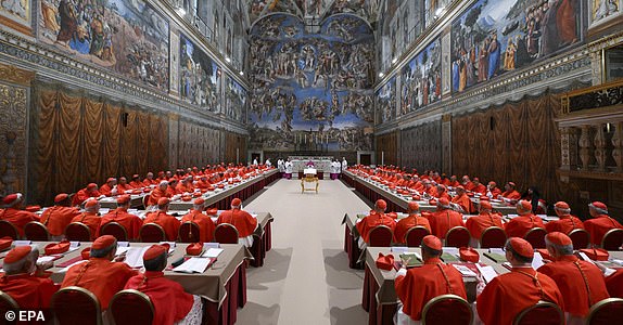 epa12081494 Cardinals gather before the start of the conclave to elect a new Pope in the Sistine chapel at the Vatican City, 07 May 2025.  EPA/VATICAN MEDIA HANDOUT  HANDOUT EDITORIAL USE ONLY/NO SALESHANDOUT EDITORIAL USE ONLY/NO SALES