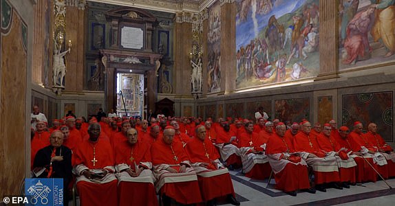 epa12080841 A screen grab taken from a video released by the Vatican Media shows the cardinal electors in the Pauline Chapel of the Apostolic Palace, before heading to the Sistine Chapel, where the conclave for the election of the new pope will begin, in the Vatican, 07 May 2025.  EPA/VATICAN MEDIA HANDOUT -BEST QUALITY AVAILABLE-HANDOUT EDITORIAL USE ONLY/NO SALES