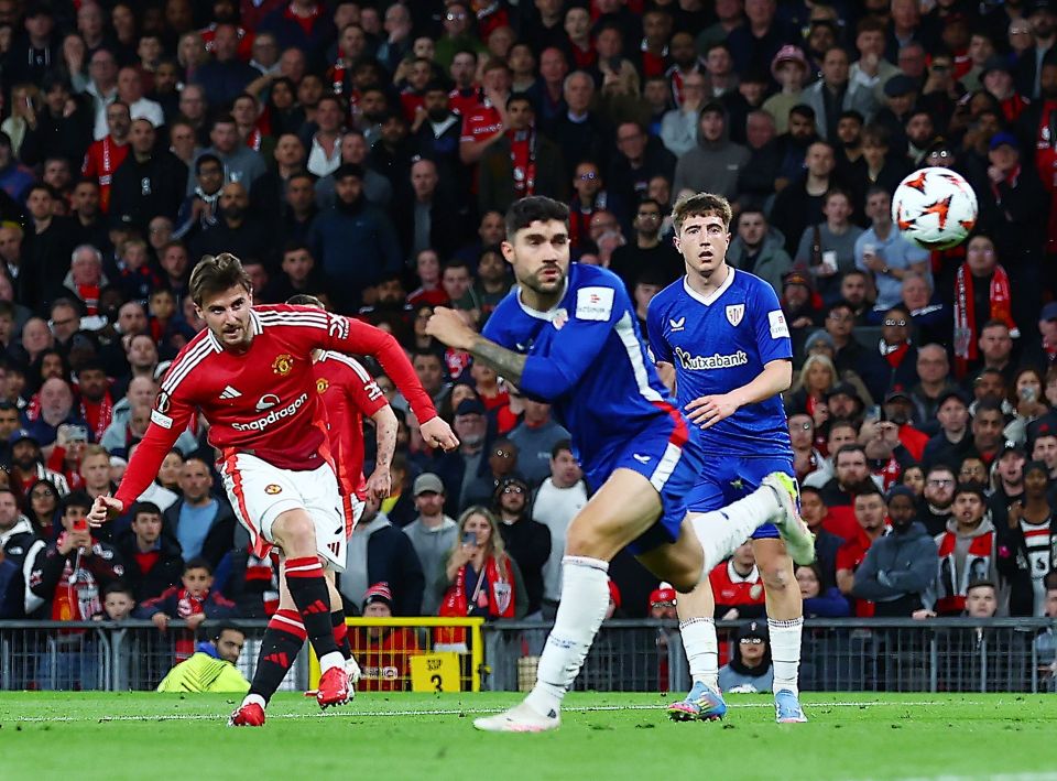 Mason Mount of Manchester United scoring a goal.