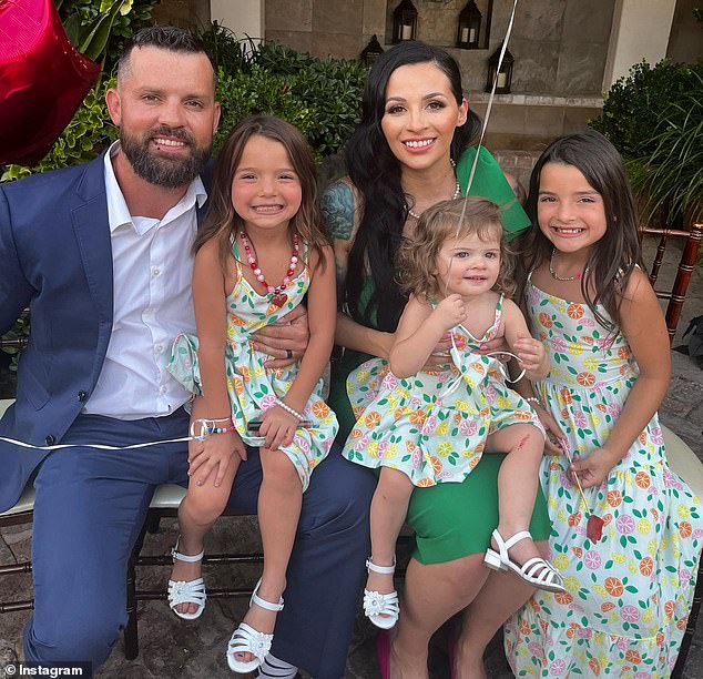 The disgraced dad traveled with his wife Erika Scholtes, who has stood by him and even strongly defended him in court, and their two surviving daughters