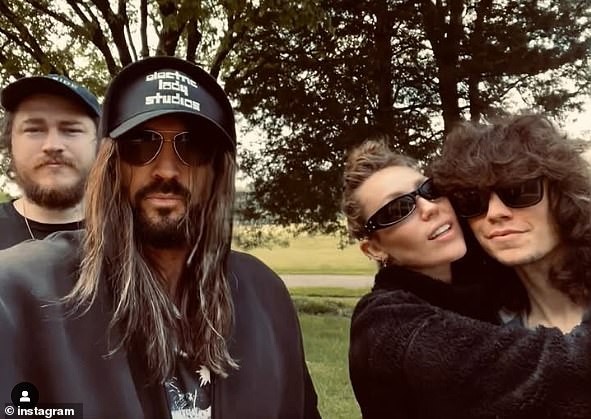 The Flowers songstress joined the Achy Breaky Heart performer to celebrate her brother Braison's 31st birthday