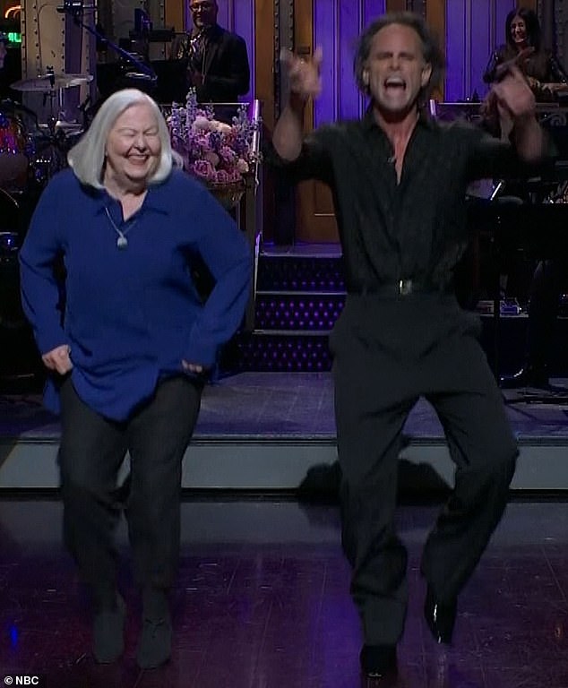 He then touchingly danced with his mother Janet Long onstage, sharing that she used to take him to honky-tonks during his upbringing in Georgia
