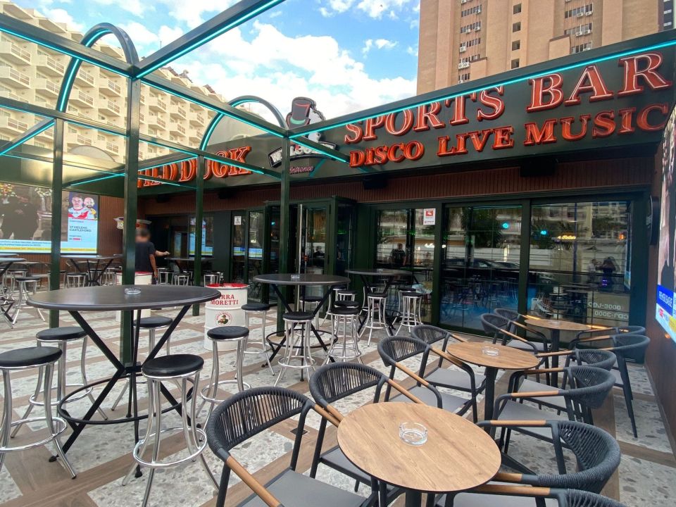 Exterior view of The Wild Duck sports bar in Benidorm, Spain.