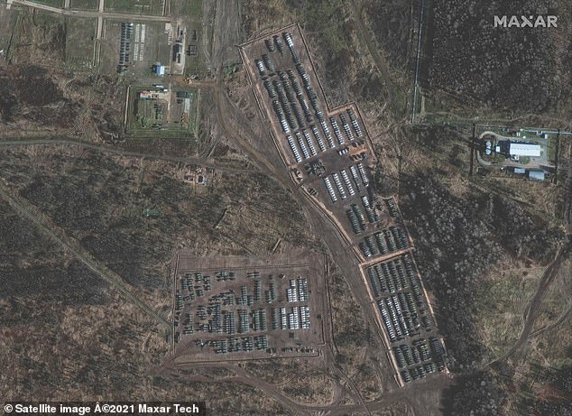 Satellite images from November 2021 appear to show a build-up of tanks, armoured units and self-propelled artillery as well as ground troops, near the Russian town of Yelnya, which is close to the border of Ukraine