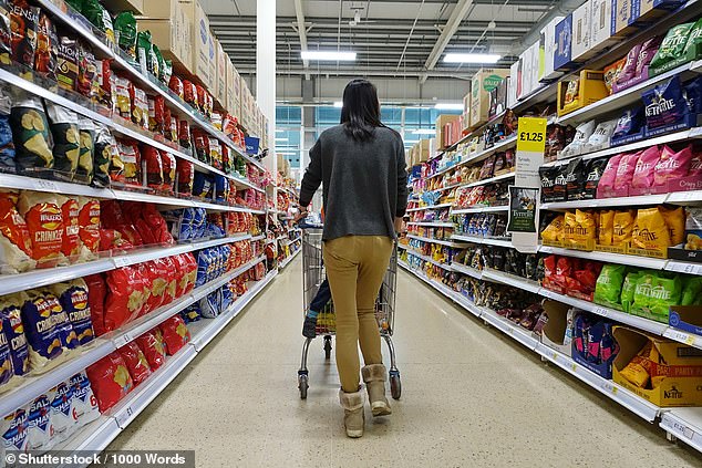 The price of groceries rose by 2.8 percent in April