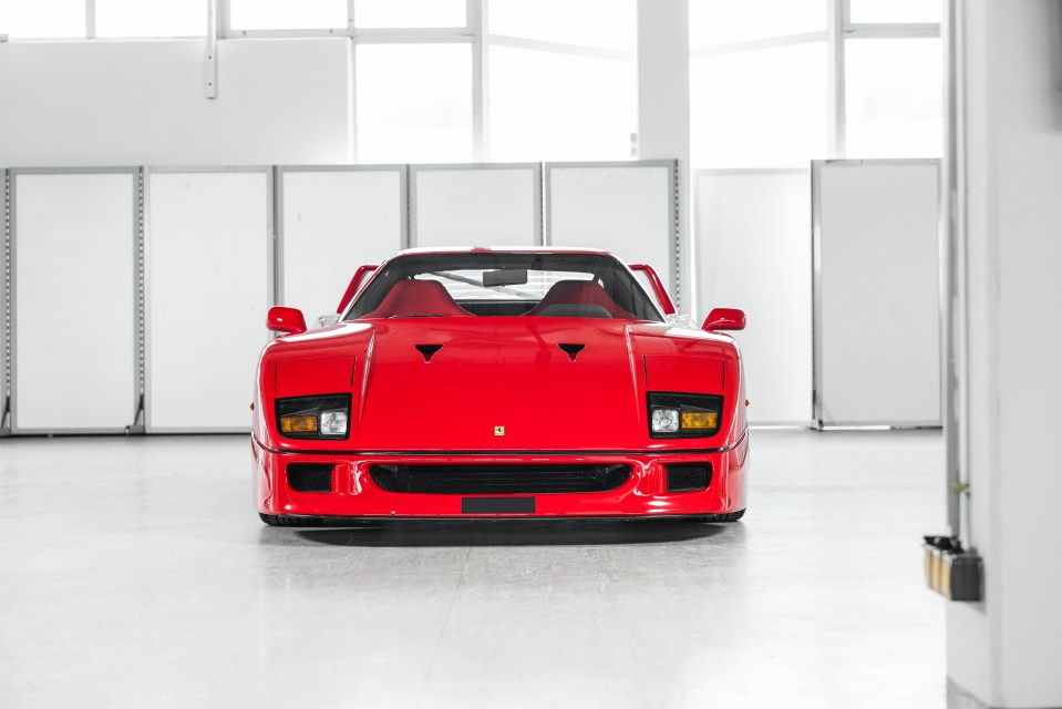 Red 1989 Ferrari F40.