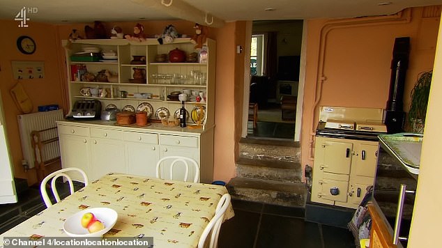 The property had forever home written all over it - with Carol calling it 'fantastic', while daughter Lauren also said she would be happy to move into the house (pictured, the farmhouse style kitchen)