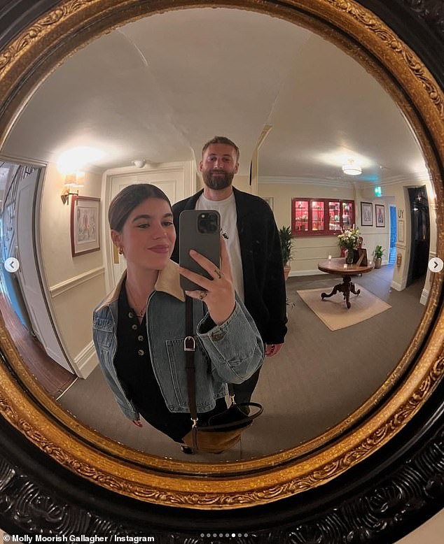 Molly shared a sweet selfie with her boyfriend among the gallery of pregnancy reveal snaps