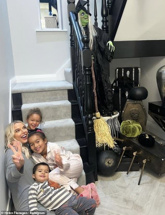 If it sells for anywhere near asking price, the former Coronation Street star will gain a substantial profit on the £840,000 paid for it in June 2021, according to land registry docs