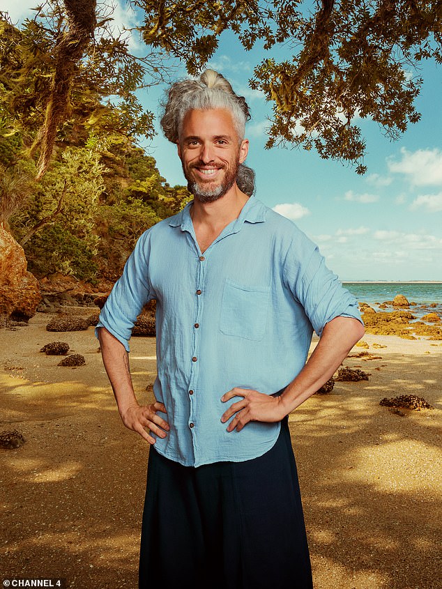 Hailing from Grenoble in southern France, Thomas is certified in 'Somatic sex education and Sexological Bodywork' with the Sea School of Embodiment
