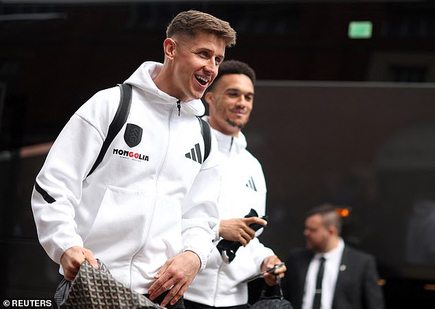 Wrexham hope to sign Fulham captain Cairney in the summer window in a show of ambition