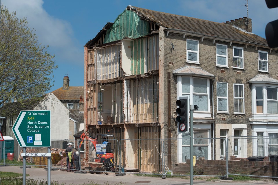 Demolition of a house.