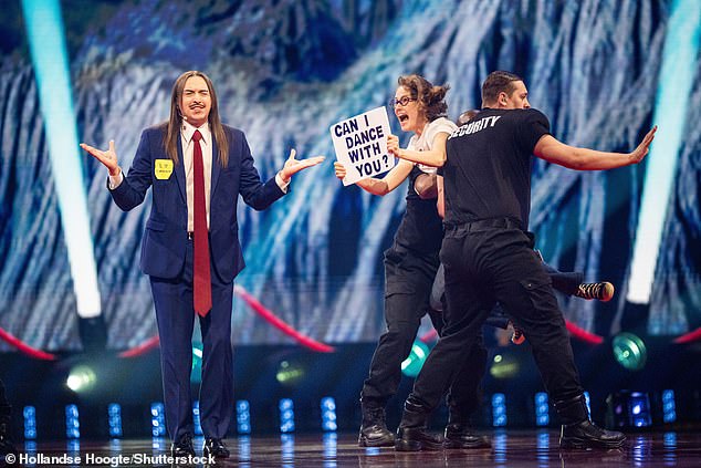 Before Saturday nights show Gian Marco Centinaio, Vice President of the Italian Senate, condemned the song