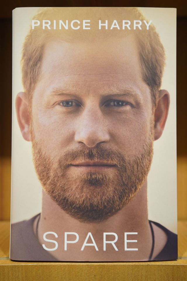 Book cover of Prince Harry's autobiography, Spare.