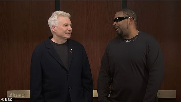 'So what have you been up to?' Myers said as he tried to make some small talk. 'Oh, me? I’m in the KKK now,' Thompson joked in character