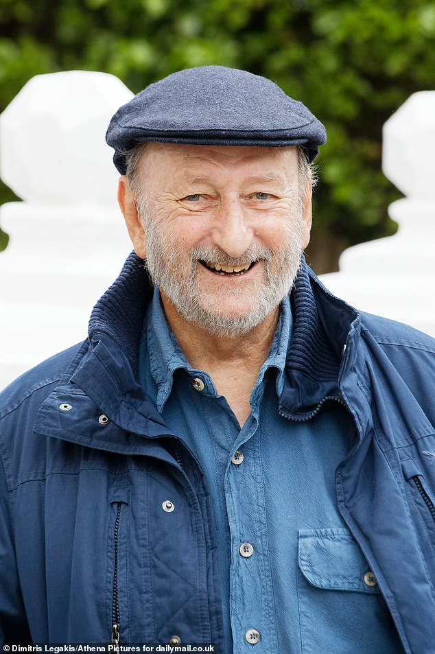 Retired builder Andy Mules, 78, from Shillington, Bedfordshire, was skeptical about staring down seagulls to scare them off