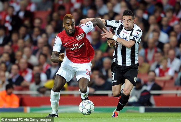 Former Arsenal defender Djourou went unnoticed by commentators with his new look