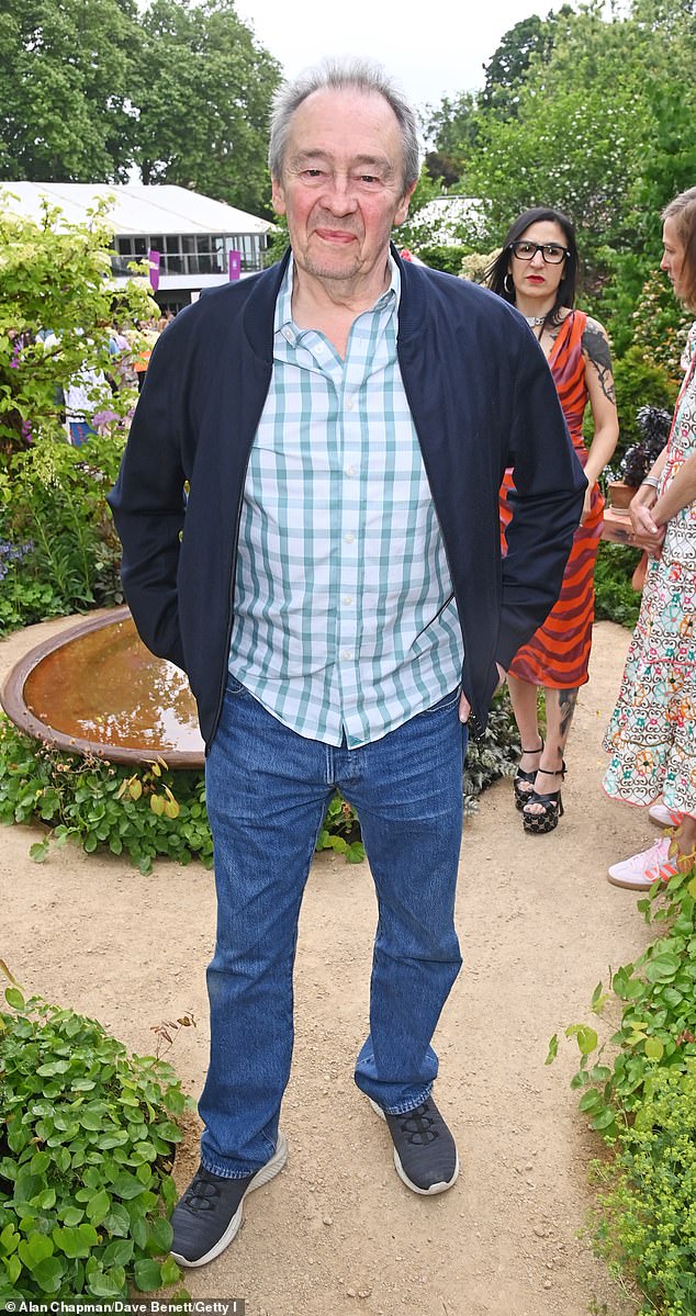 Actos Paul Whitehouse also arrived at the annual event in great spirits as he posed for a slew of snaps
