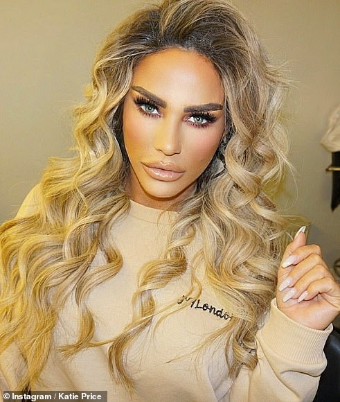 Katie Price is known for wearing long £1,000 extensions and constantly styling her hair