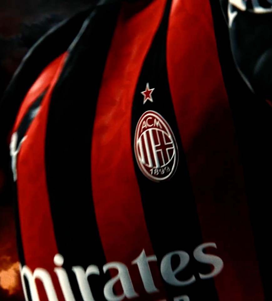 AC Milan jersey with Emirates logo.