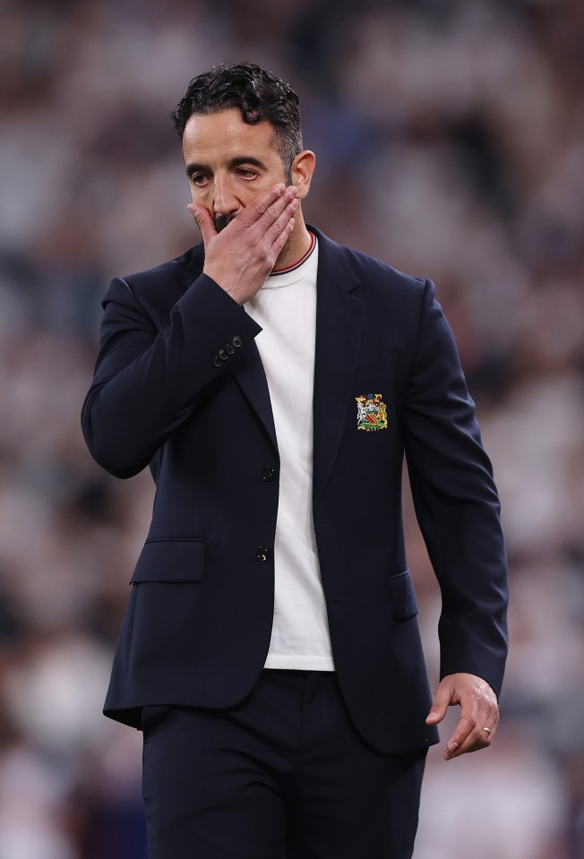 Ruben Amorim, manager of Manchester United, looking upset.