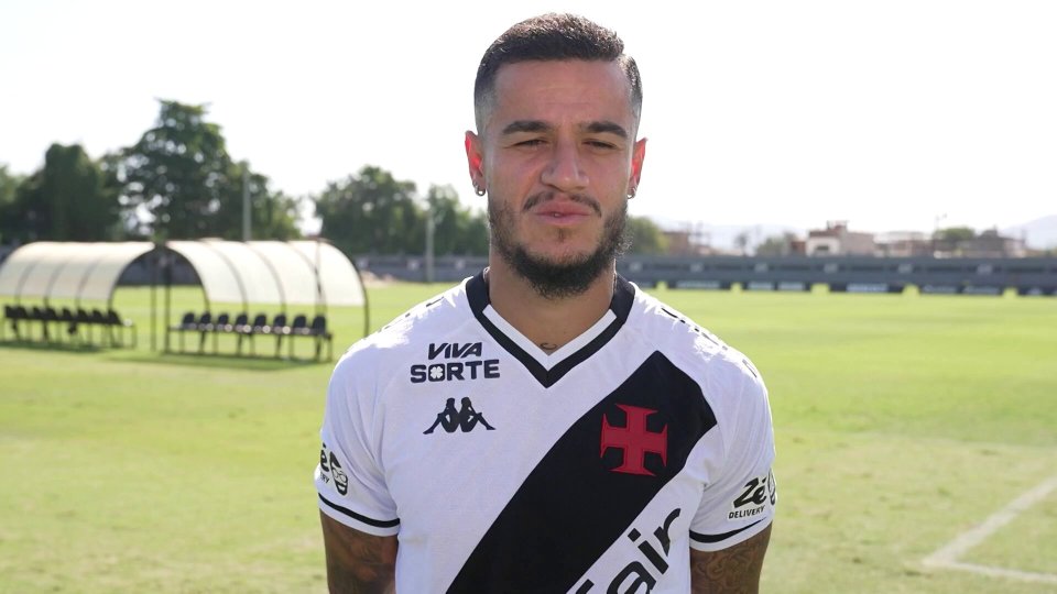 Philippe Coutinho in a soccer jersey.