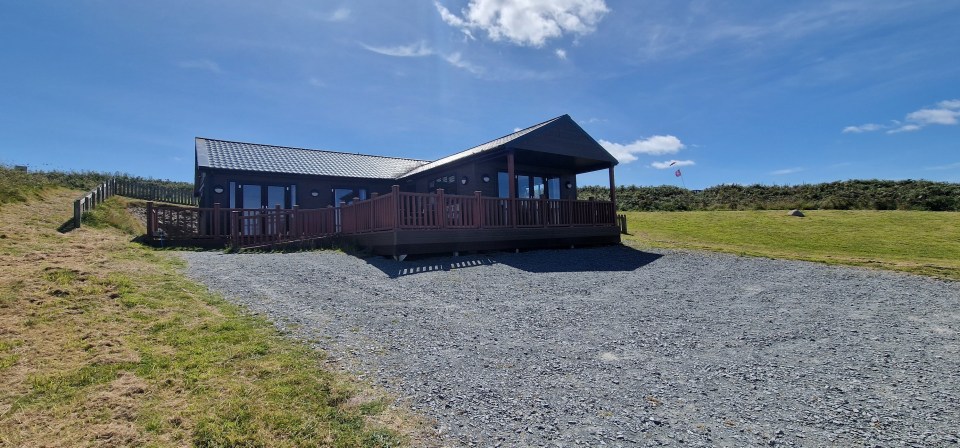 Shell Island campsite cabin in North Wales.
