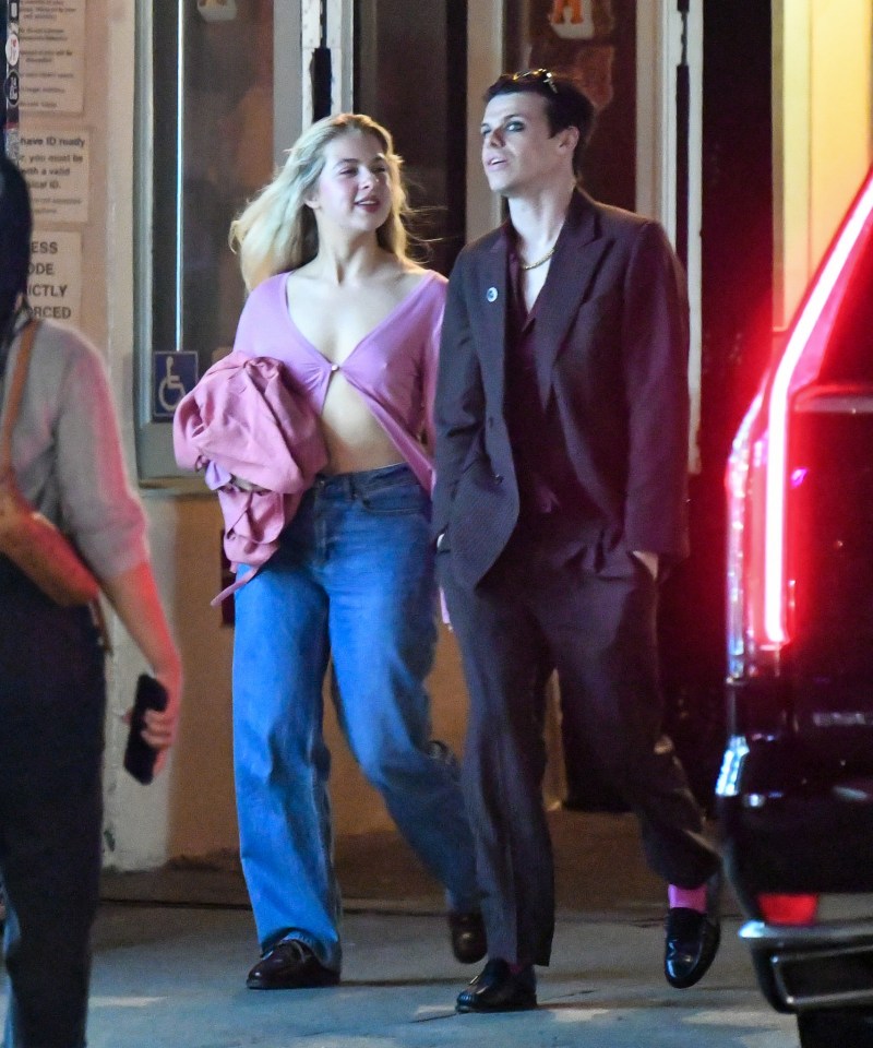 Anais Gallagher and Yungblud walking together in New York City.